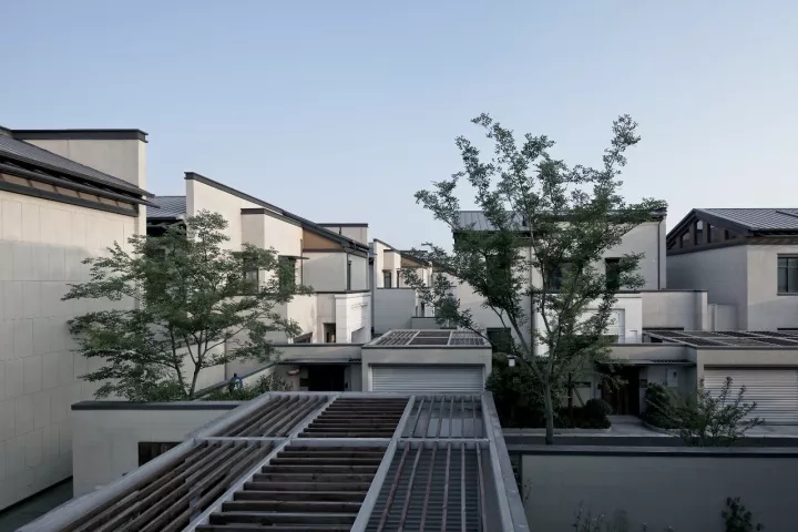 項(xiàng)目中公共空間與私密空間相互嵌套，空間感受豐富
